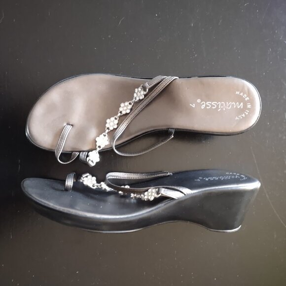 MATISSE Silver/ Gray Leather Flower Rhinestone Sandal SZ 7 Made In Italy - Picture 2 of 5